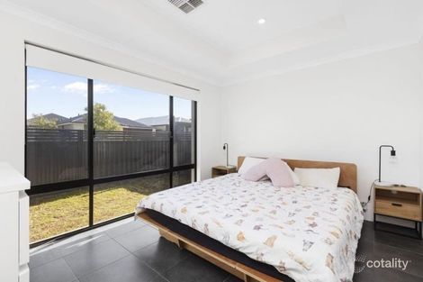 Property photo of 10 Spectral Terrace Baldivis WA 6171