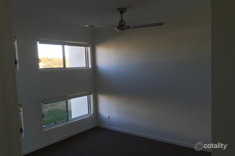Property photo of 53 Hanover Drive Pimpama QLD 4209