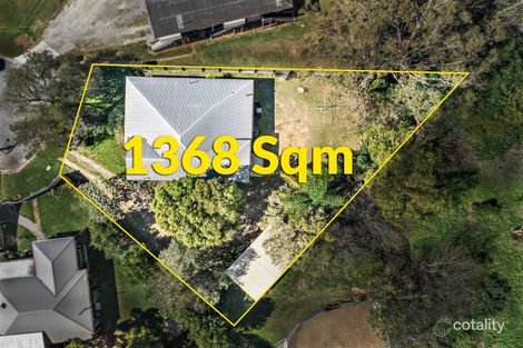 17 Woodford St, Holland Park West, QLD 4121