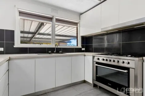 Property photo of 11 Falcon Drive Melton VIC 3337