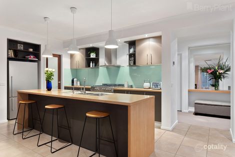 Property photo of 32 Lynch Avenue Bundoora VIC 3083