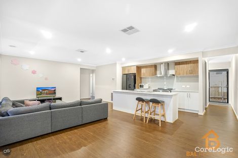 Property photo of 18 Tangor Rise Tarneit VIC 3029