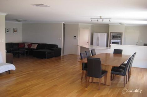 Property photo of 8 Elmore Pass Ellenbrook WA 6069