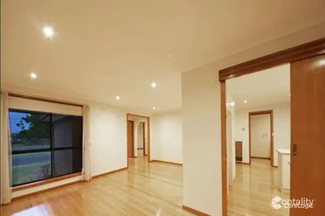 Property photo of 95 Duncans Road Werribee VIC 3030