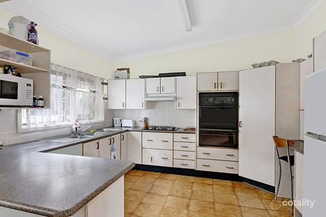 Property photo of 165 Lakedge Avenue Berkeley Vale NSW 2261
