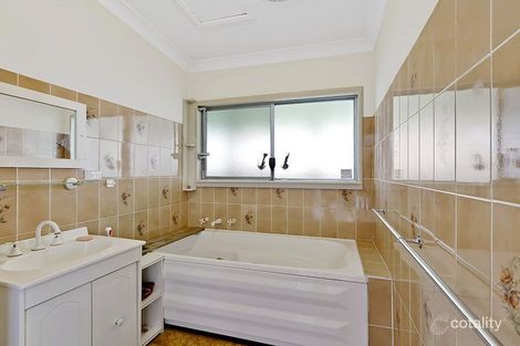 Property photo of 165 Lakedge Avenue Berkeley Vale NSW 2261