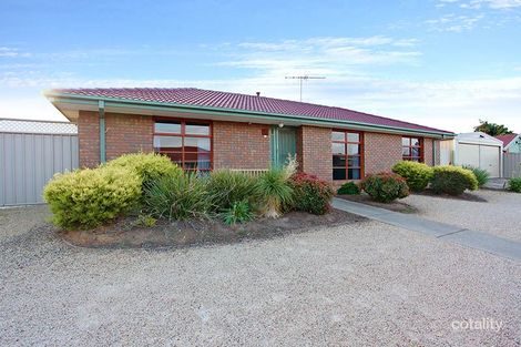 Property photo of 34 Rowes Road Werribee VIC 3030