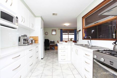 Property photo of 34 Rowes Road Werribee VIC 3030