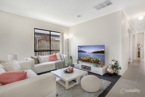 Property photo of 5 Field Street Pakenham VIC 3810