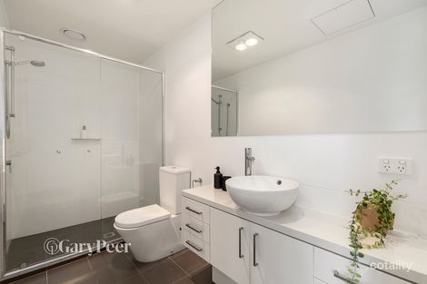 Property photo of 203/1 Mackie Road Bentleigh East VIC 3165