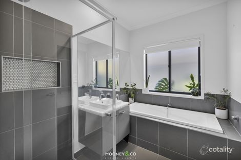 Property photo of 11 Drummond Street Clyde VIC 3978