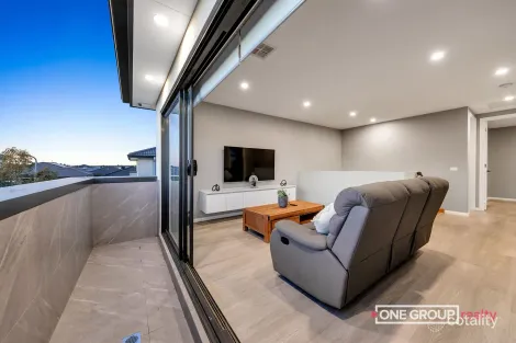 Property photo of 3 Peanut Avenue Mickleham VIC 3064