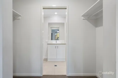 Property photo of 19 Stormbird Street Redbank Plains QLD 4301