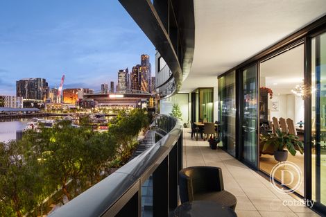 Property photo of 21/8 Waterside Place Docklands VIC 3008