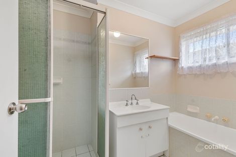Property photo of 1 Rowena Court Boronia Heights QLD 4124