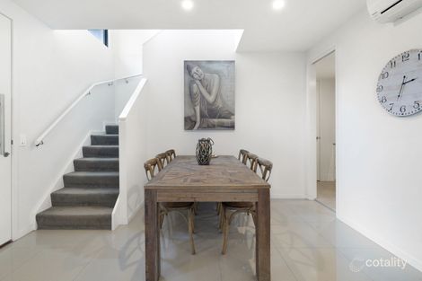 Property photo of 24/37 Sickle Avenue Hope Island QLD 4212