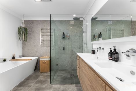 Property photo of 5 Tonkies Place Menai NSW 2234