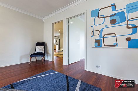 Property photo of 16 Molineaux Place Farrer ACT 2607