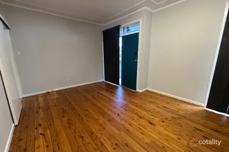 Property photo of 2 Grant Street Hillvue NSW 2340