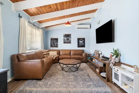 Property photo of 8 Caledonia Street Grabben Gullen NSW 2583