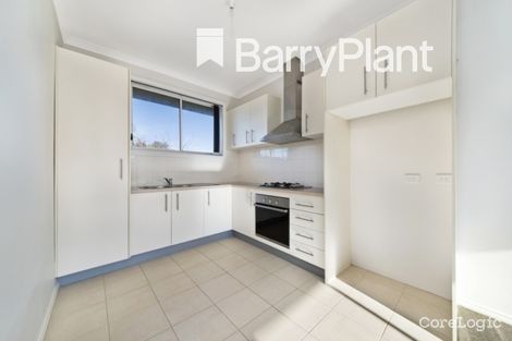 Property photo of 38 Tantallon Boulevard Beaconsfield VIC 3807