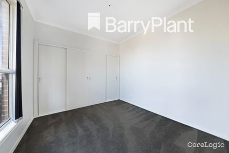 Property photo of 38 Tantallon Boulevard Beaconsfield VIC 3807