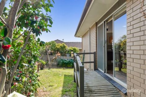 Property photo of 10 Melrose Avenue Highton VIC 3216