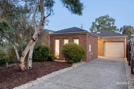 17a Cypress Ave, Brooklyn, VIC 3012