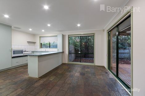 Property photo of 3 Tallangatta Place Berwick VIC 3806