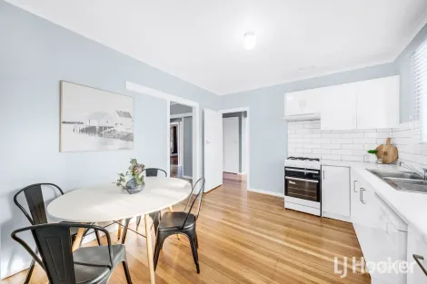 Property photo of 9 Gladstone Grove Melton VIC 3337