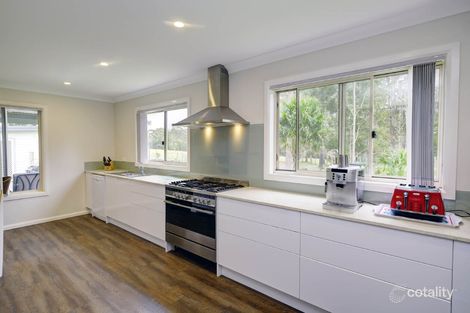 Property photo of 31 Figtree Drive Diamond Beach NSW 2430