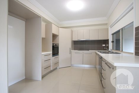 Property photo of 23/60 Lakefield Place Runcorn QLD 4113
