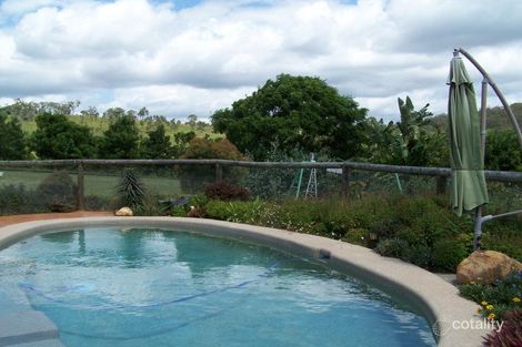 14 Meadows Lane, Chatsworth, QLD 4570