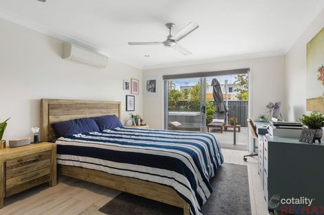 Property photo of 11 Haslewood Crescent Meridan Plains QLD 4551