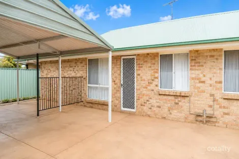 1/382 West St, Kearneys Spring, QLD 4350