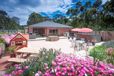 10 Greig Ct, Woodend, VIC 3442