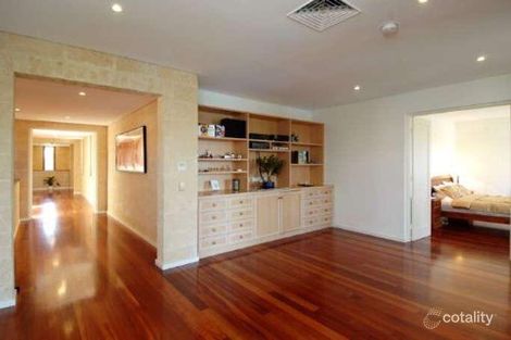 Property photo of 5 Colonial Gardens Mosman Park WA 6012