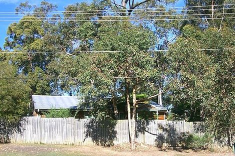 27 Barber Rd, Ferny Hills, QLD 4055