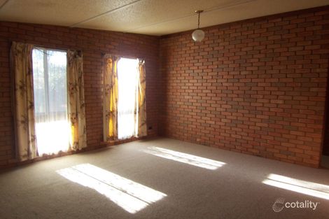 Property photo of 2/2 Carey Court Spring Gully VIC 3550