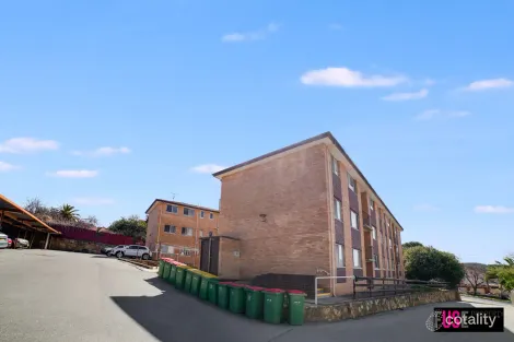 Property photo of 1/67 Derrima Road Crestwood NSW 2620