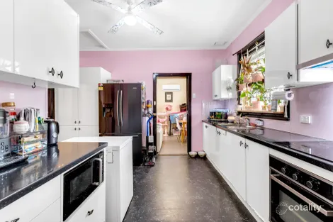 Property photo of 42 Hamblynn Road Elizabeth Downs SA 5113