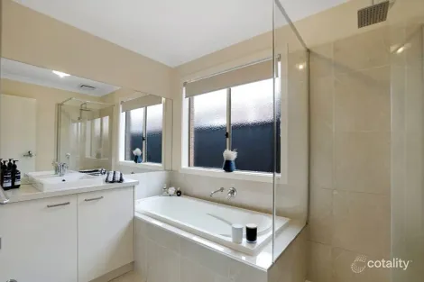 Property photo of 20 Palace Road Point Cook VIC 3030