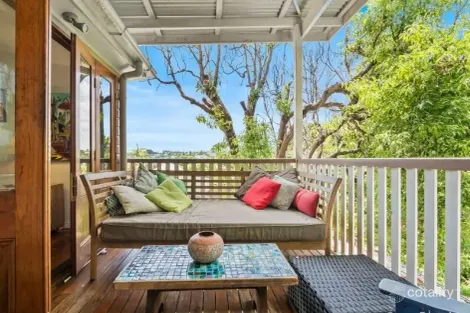 Property photo of 20 Heaslop Street Woolloongabba QLD 4102