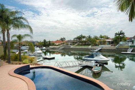 8 Grand Canal Way, Runaway Bay, QLD 4216