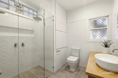 Property photo of 563 Robinson Road West Aspley QLD 4034