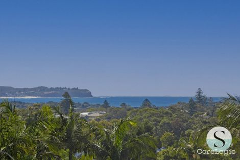 Property photo of 25 Palm Tree Crescent Caves Beach NSW 2281