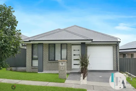 10 Scanlon St, Calderwood, NSW 2527