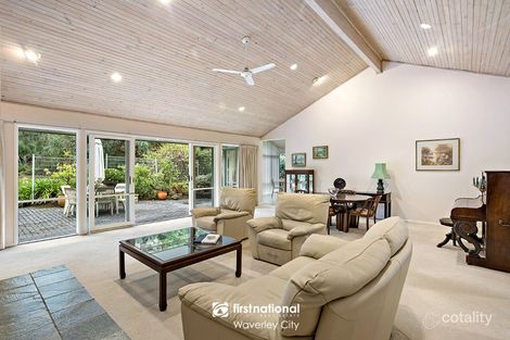 Property photo of 2/11 Lewis Street Mount Waverley VIC 3149