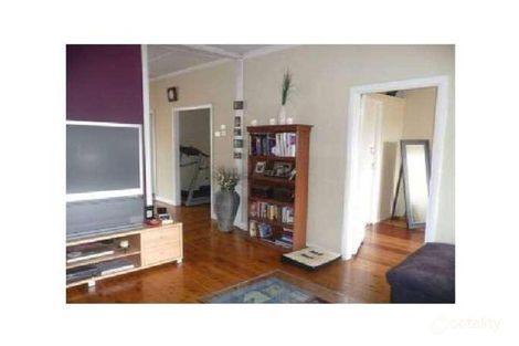 Property photo of 19 Faymax Street Pelican NSW 2281