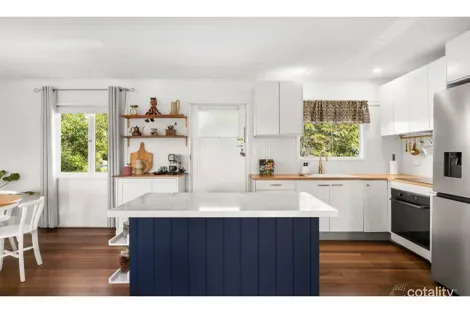 Property photo of 24 Edenvale Street Oxley QLD 4075